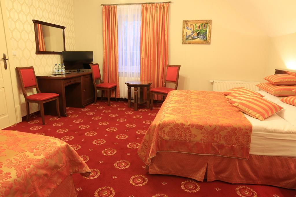 Hotel Kopernik Ciechocinek Zimmer foto