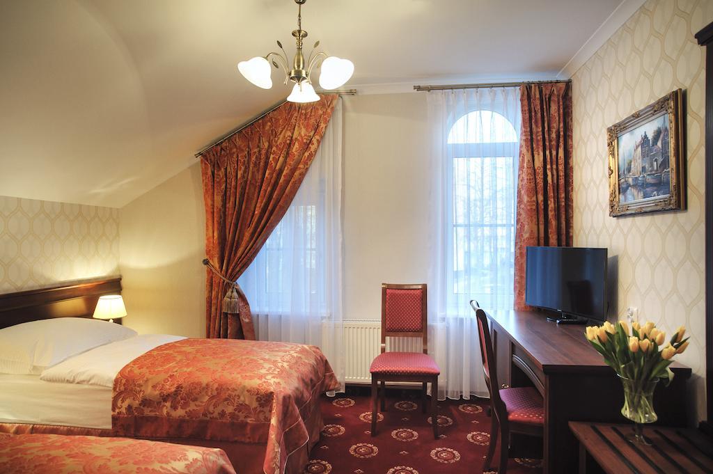 Hotel Kopernik Ciechocinek Zimmer foto