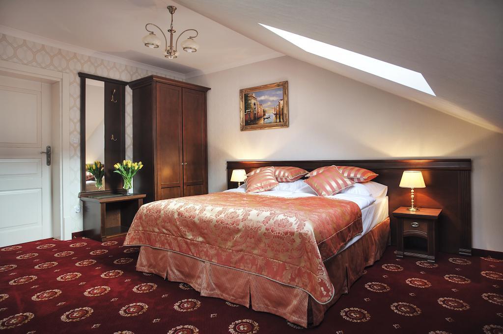Hotel Kopernik Ciechocinek Zimmer foto
