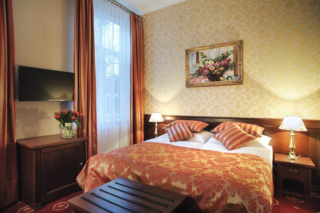 Hotel Kopernik Ciechocinek Zimmer foto